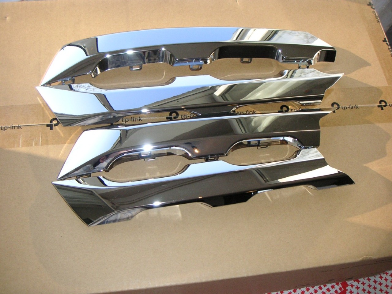 Set Ornamente crom grila radiator Suzuki Vitara (2015-2018)