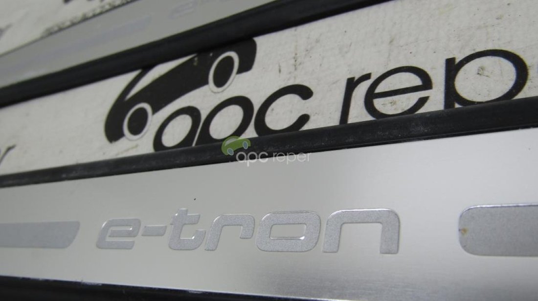 Set ornamente prag E-tron Originale Audi A3 8V Cod OE : 8V4853491E / G