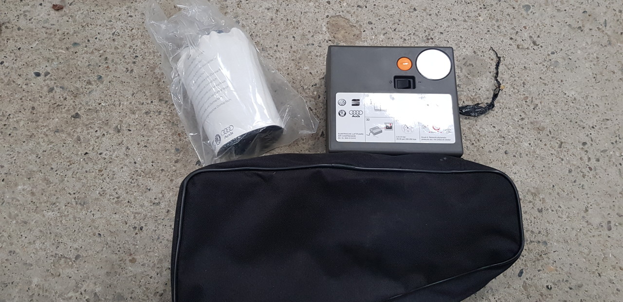 Set pana Compresor roti cu spuma Skoda Octavia 3 2013 2014 2015