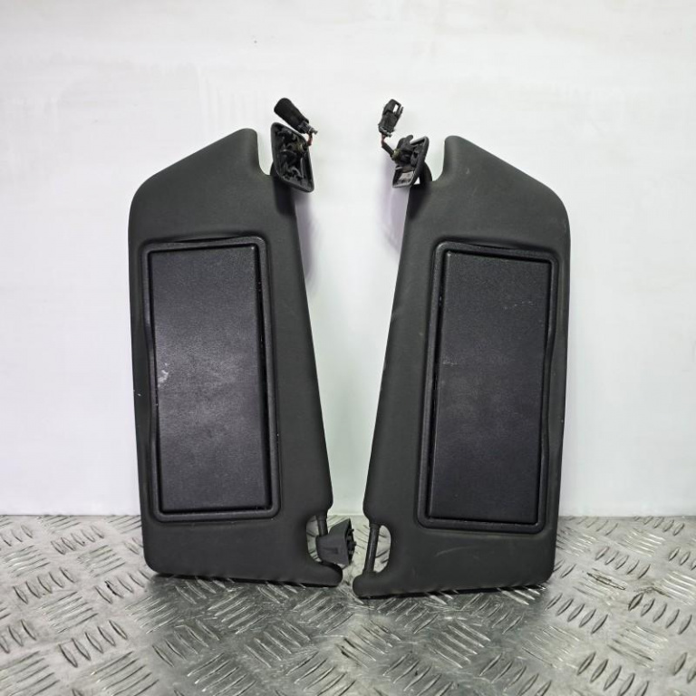 Set parasolare material piele neagra Opel Astra H GTC 2004-2007