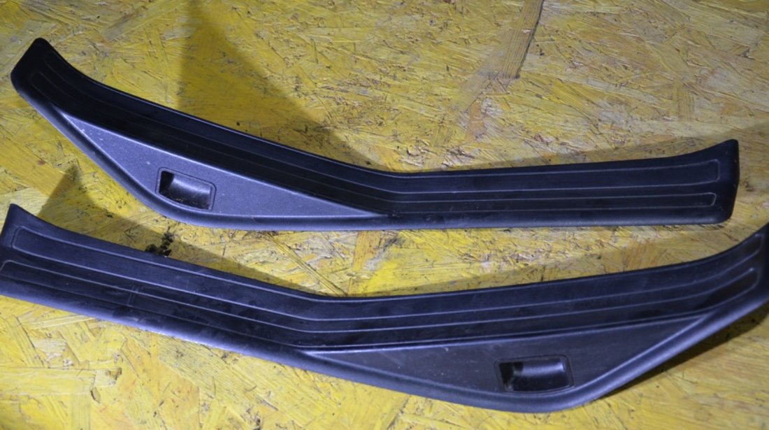 Set praguri interne spate BMW E46, 318, i, 2001