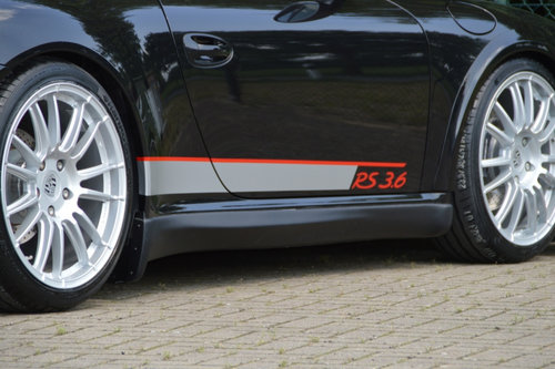 Set Praguri Laterale plastic ABS , compatibile doar cu Turbo si 4S Modelle pentru Porsche 911, 997, ...