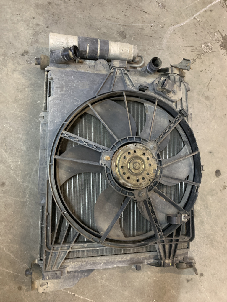 Set Radiatoare + Ventilator Renault Clio 1.4 Benzina 2004, -