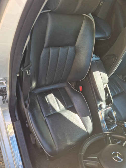 Set scaune fata + bancheta piele neagra Mercedes C-Class W204 Facelift