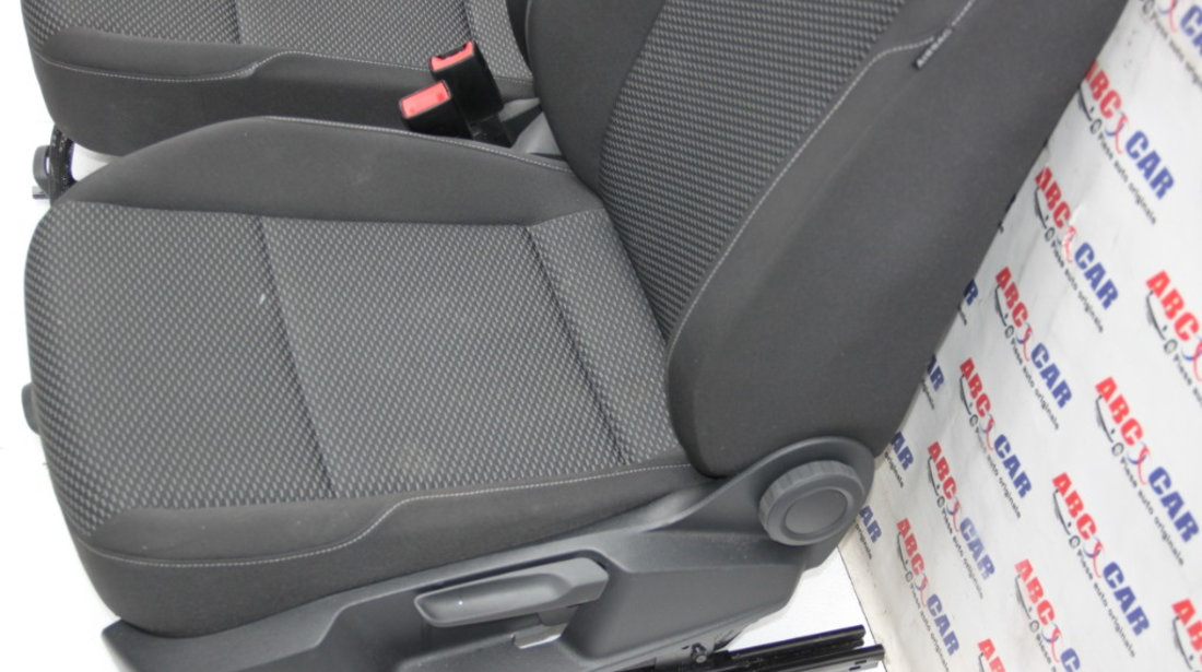 Set scaune fata (material textil) VW Golf 7 2014-2020, 4 usi, fara incalzire