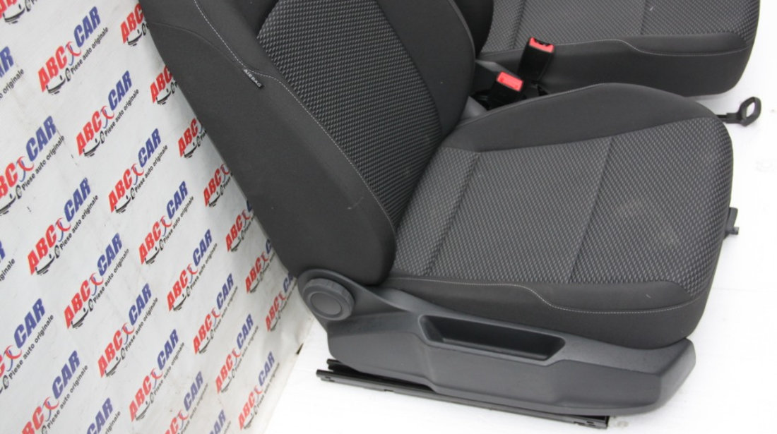Set scaune fata (material textil) VW Golf 7 2014-2020, 4 usi, fara incalzire