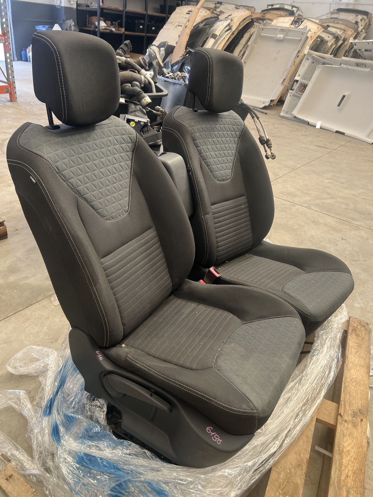 Set scaune fata Renault Clio 4 1.5 Motorina 2015, -