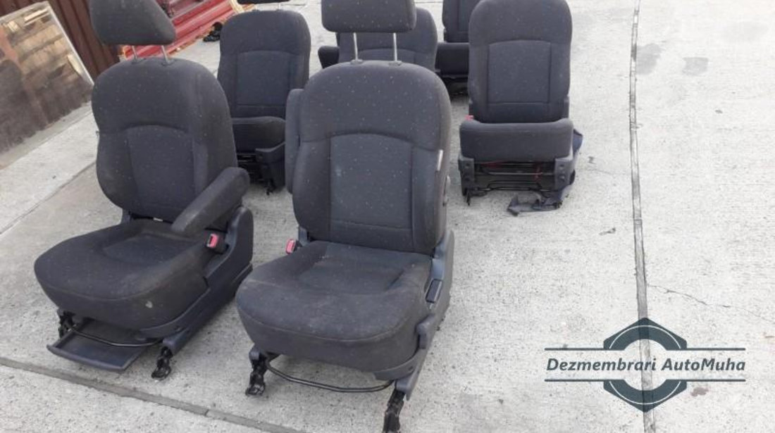 Set scaune Hyundai Trajet (2000-2008)