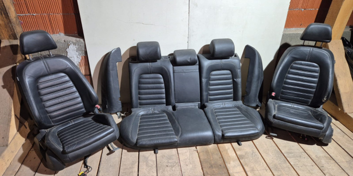 Set scaune piele Incalzire in scaunele din fata, cu isofix Volkswagen VW Passat B6 [2005 - 2010]
