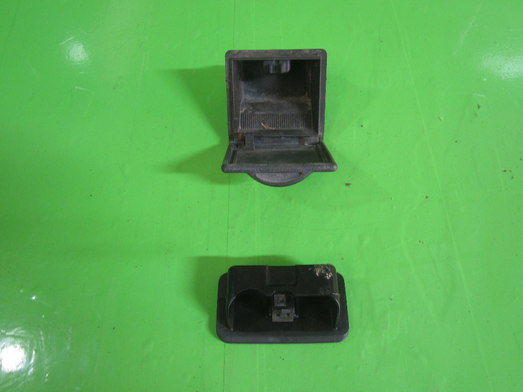 SET SCRUMIERA DREAPTA SPATE MITSUBISHI PAJERO 2 4x4 FAB. 1991 - 1999 ⭐⭐⭐⭐⭐