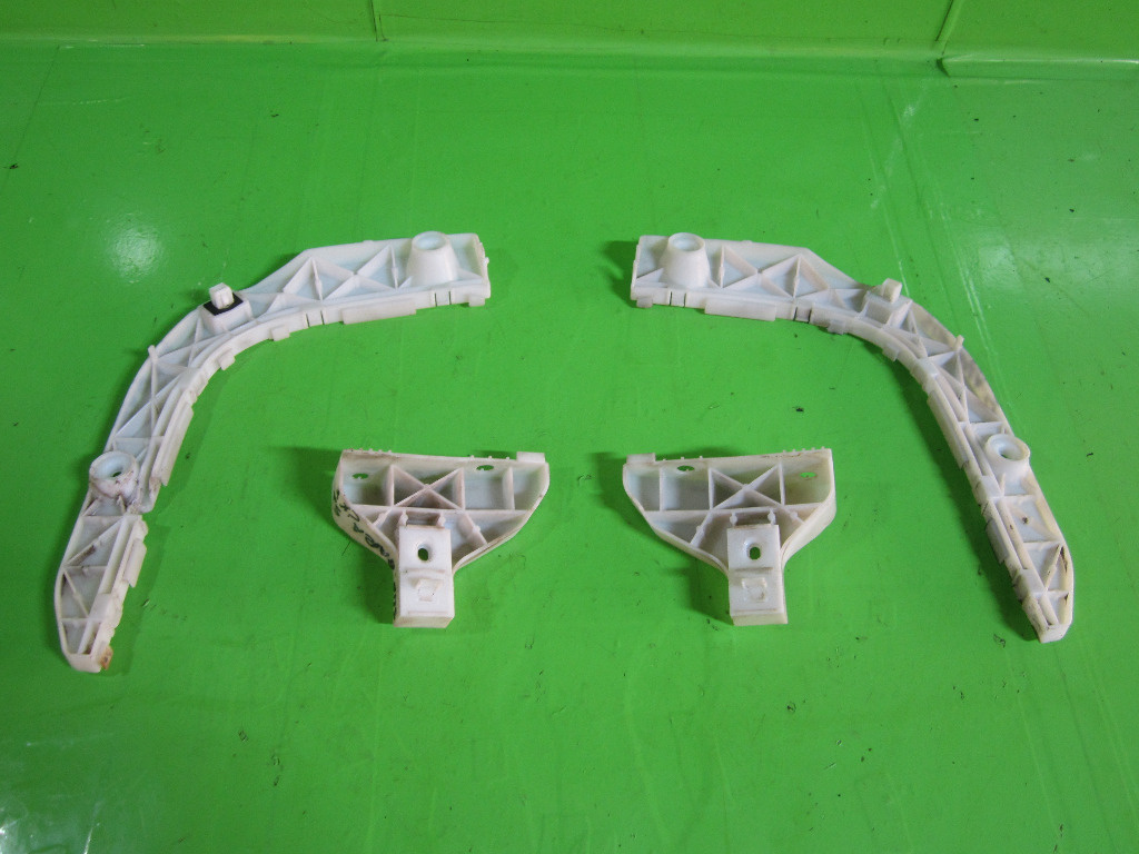 SET SUPORTI PRINDERE BARA SPATE MAZDA CX-7 4x4 FAB. 2006 - 2016 ⭐⭐⭐⭐⭐