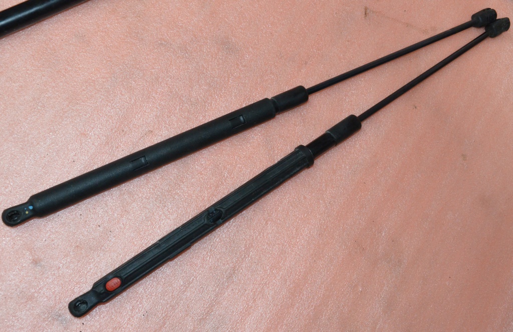 Set telescoape capota w164 ml 2007 - 2011 / A1648800029