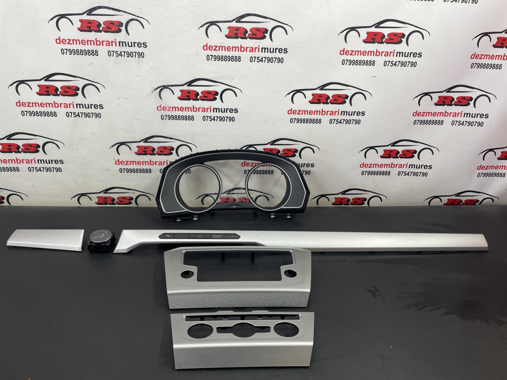 Set trim bord VW Passat B8 sedan 2016 (cod intern: 262209)