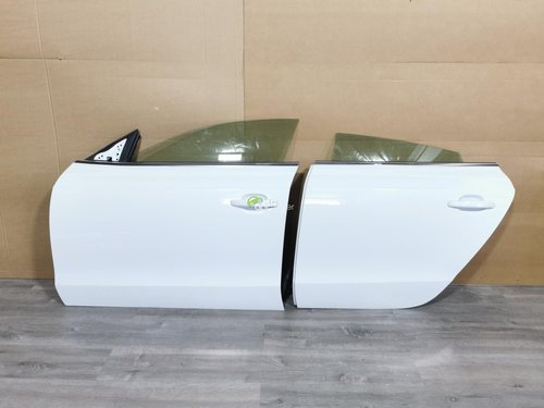 Set usi partea stanga Originale Audi A5 8T SPORTBACK (2008 - 2016)