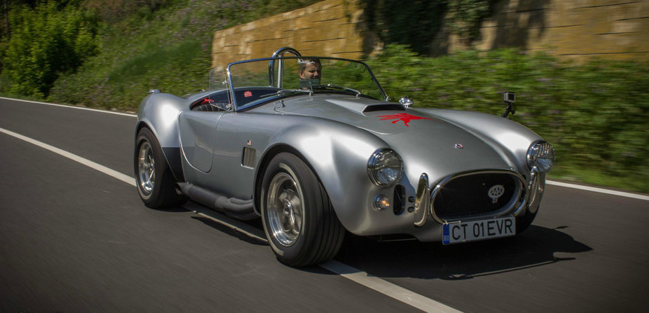 Shelby AC Cobra, poate cel mai 'periculos' muscle-car din Romania