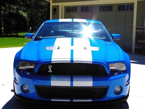 Shelby GT500 cu 34 km la bord