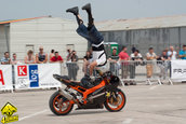 Show de acrobatii pe motocicleta la Romexpo