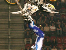 Show de zile mari sambata la Bucure&#351;ti: vin baietii de la Red Bull X-Fighters