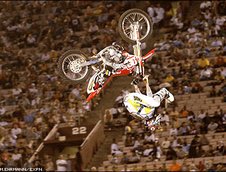 Show de zile mari sambata la Bucure&#351;ti: vin baietii de la Red Bull X-Fighters
