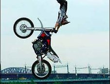 Show de zile mari sambata la Bucureşti: vin baietii de la Red Bull X-Fighters