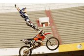 Show de zile mari sambata la Bucureşti: vin baietii de la Red Bull X-Fighters