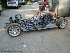 Si-a construit propriul McLaren F1!