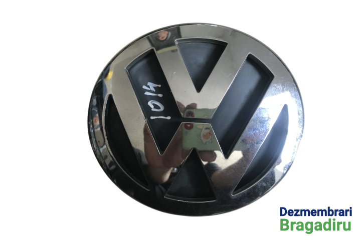 Sigla capota portbagaj Volkswagen VW Jetta 5 [2005 - 2011] Sedan 4-usi 1.9 TDI MT (105 hp) Cod motor: BKC, Cod cutie: GQQ, Cod culoare: LA7W