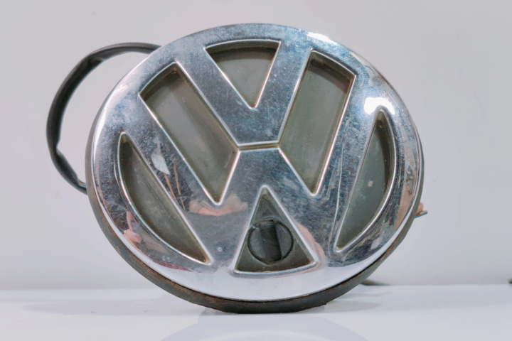 Sigla Emblema butuc 1J5827469F Volkswagen VW Golf 4 [1997 - 2006]