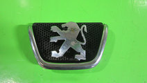 SIGLA / EMBLEMA GRILA FATA PEUGEOT 206CC FAB. 1998...