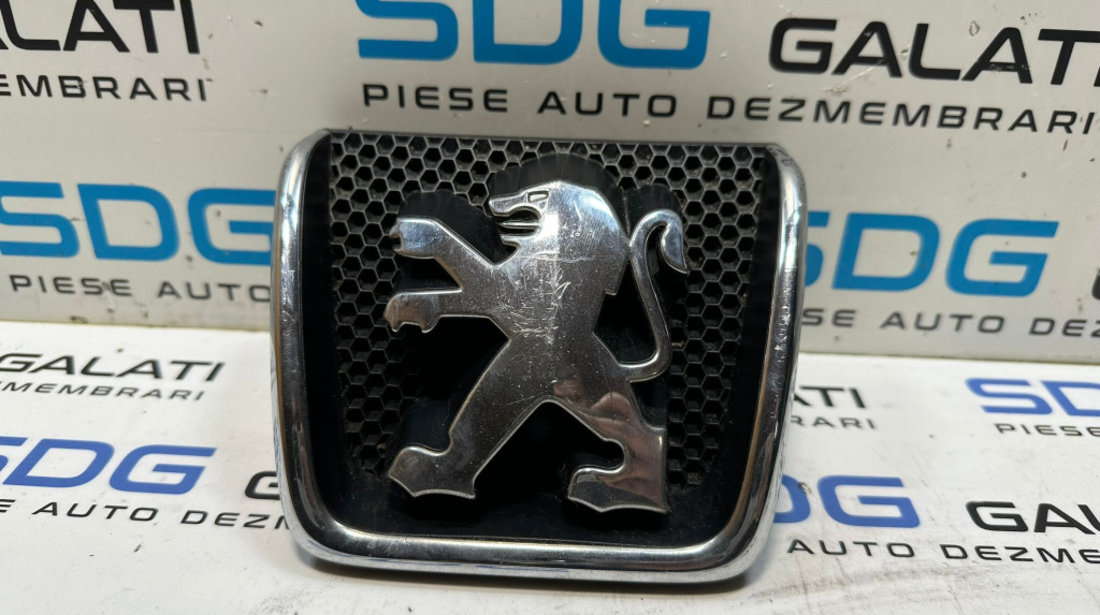 Sigla Emblema Grila Fata Peugeot 307 2002 - 2008 Cod 9634014777 [X3307]