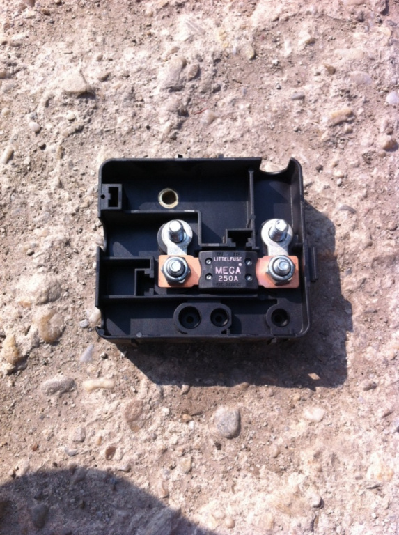 Siguranta 250A BMW 3 Series E46 [1997 - 2003] Sedan 4-usi 316i MT (105 hp) SE 1.9