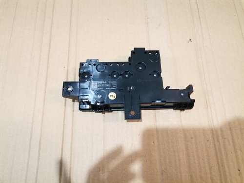 Sigurante baterie Audi Q5 SQ5 cod 85E937548