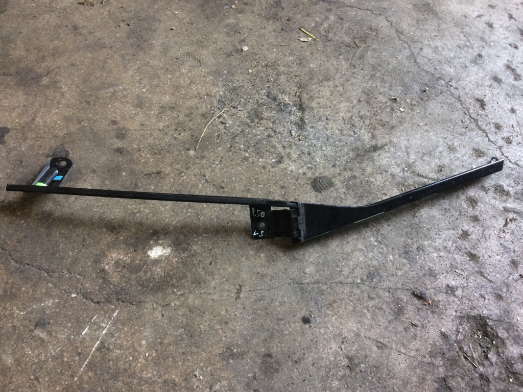 Sina geam stanga spate Volkswagen VW Jetta 5 [2005 - 2011] Sedan 4-usi 2.0 TDI MT (140 hp) (1K2)