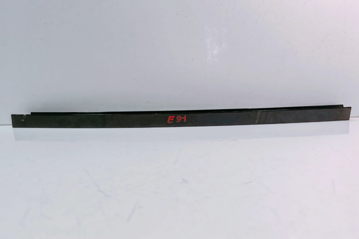 Sina usa BMW Seria 3 E90/E91/E92/E93 [2004 - 2010]