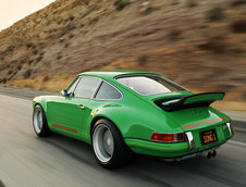 Singer 911