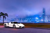 Singurul Enzo Ferrari alb din lume