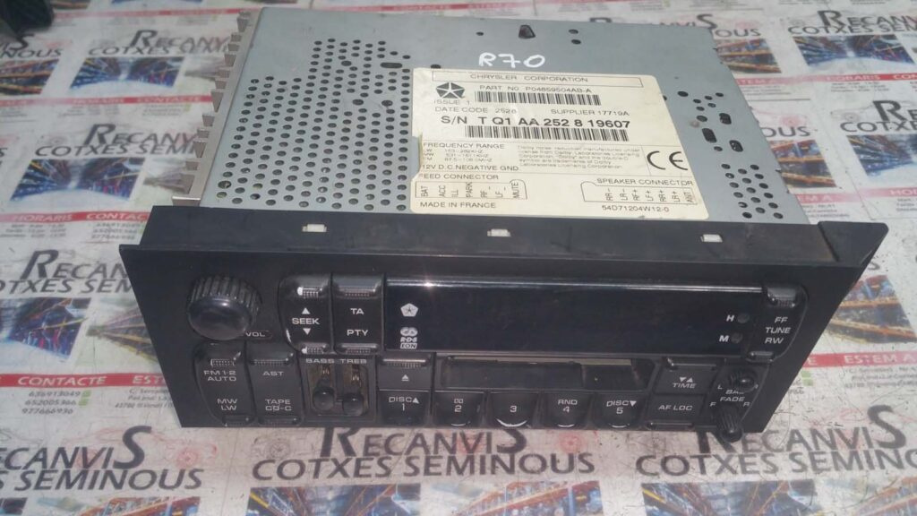 SISTEM AUDIO CHRYSLER VOYAGER P04859504AB-A / P04859504AB A / P04859504ABAP04859504AB-A / P04859504AB A / P04859504ABA