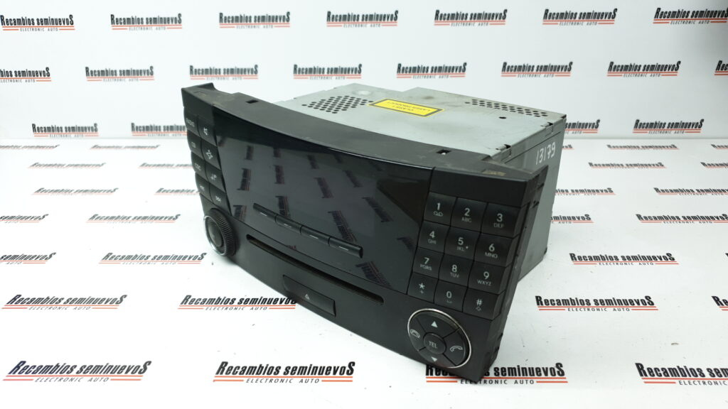 SISTEM AUDIO MERCEDES-BENZ Class E A 211 870 21 89 / A2118702189 / MF2321A 211 870 21 89 / A2118702189 / MF2321