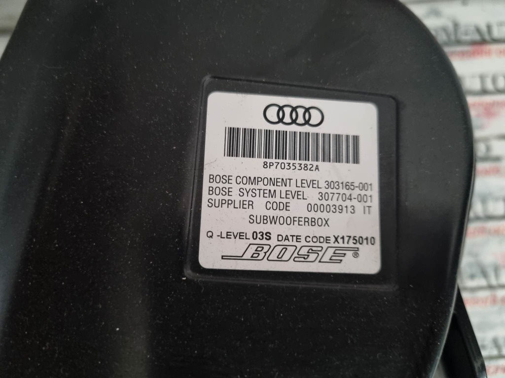 Sistem audio original complet BOSE Audi A3 8P Cabrio coduri : 8p7035382a / 8p7035223a / 8p0035411e