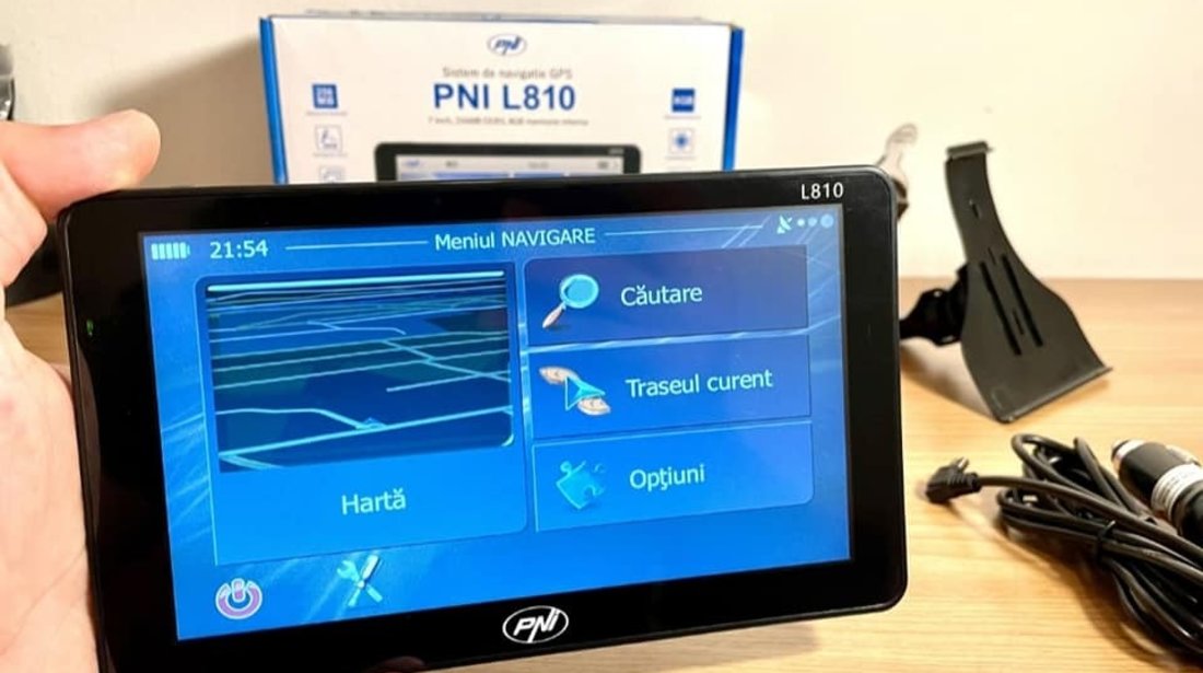Sistem de navigatie GPS PNI L810 7 inch 8GB Harti Camioane si Autoturisme Rulote Autocare