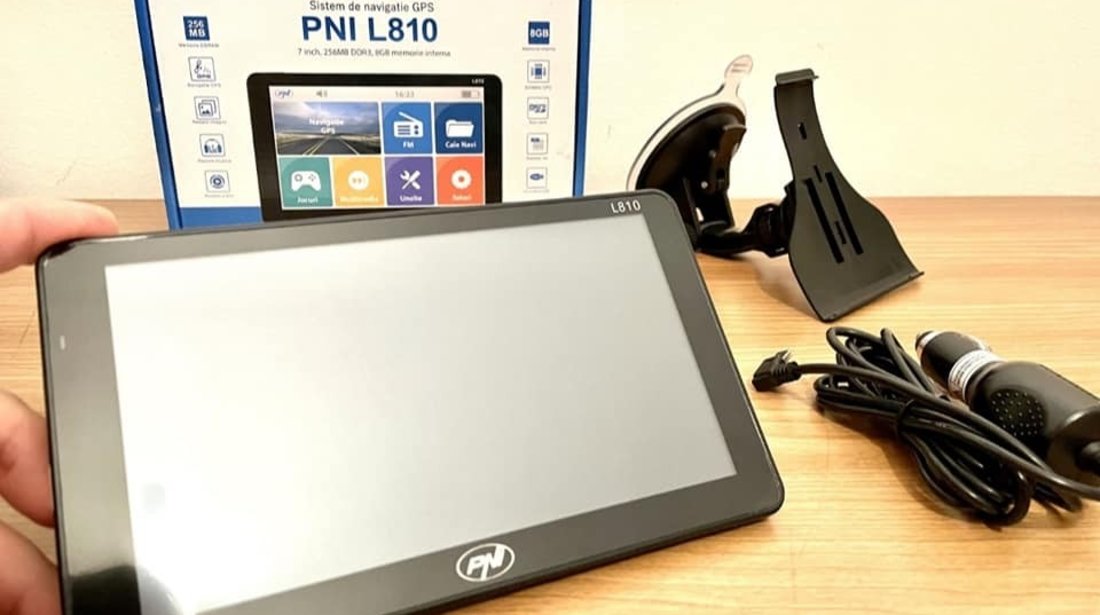 Sistem de navigatie GPS PNI L810 7 inch 8GB Harti Camioane si Autoturisme Rulote Autocare