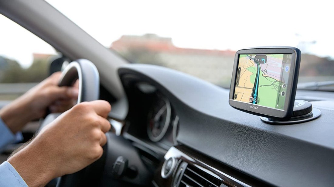Sistem de navigatie TomTom VIA 52 GPS Carkit Bluetooth Diagonala 5" Harti Full Europa Radare Fixe