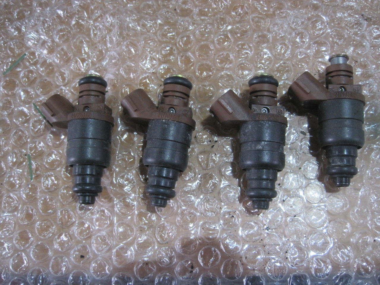 SKODA FABIA 2001 1.4 8v MPi FUEL INJECTOR 5WS02620 / 047906031C