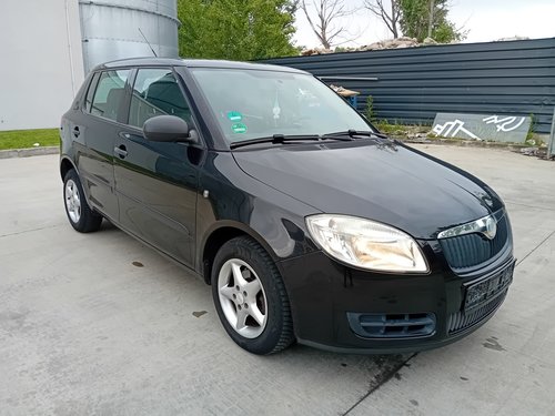Skoda Fabia Benzina 2010