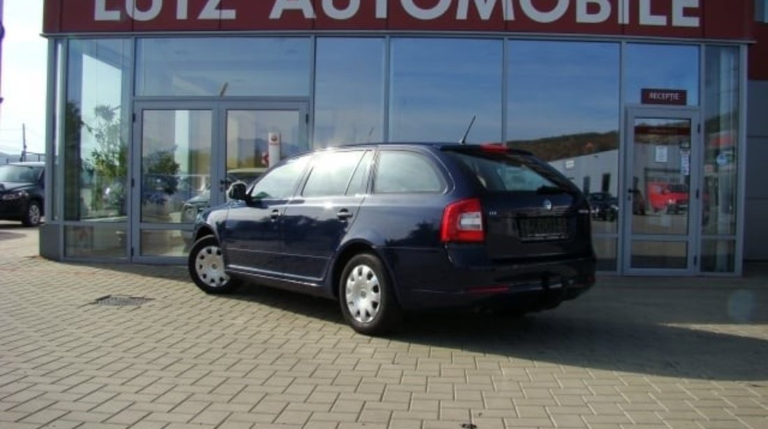 Skoda Octavia 1.6 DPF Active 2012