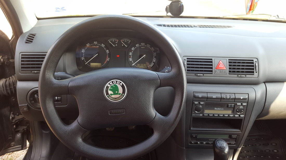 Skoda Octavia 1.6 sr 2002