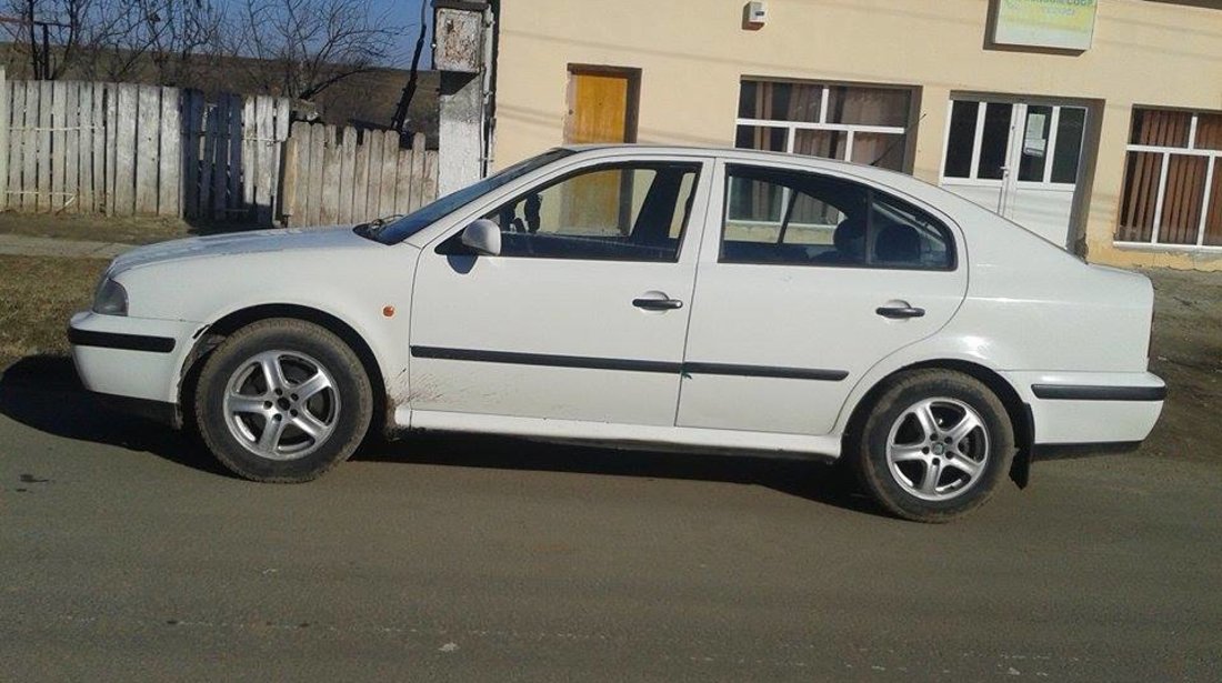 Skoda Octavia 1.8 gpl 1997