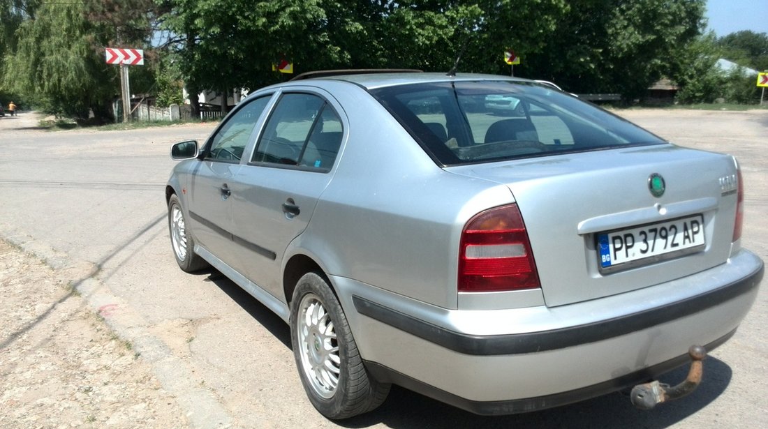 Skoda Octavia AGU 2000