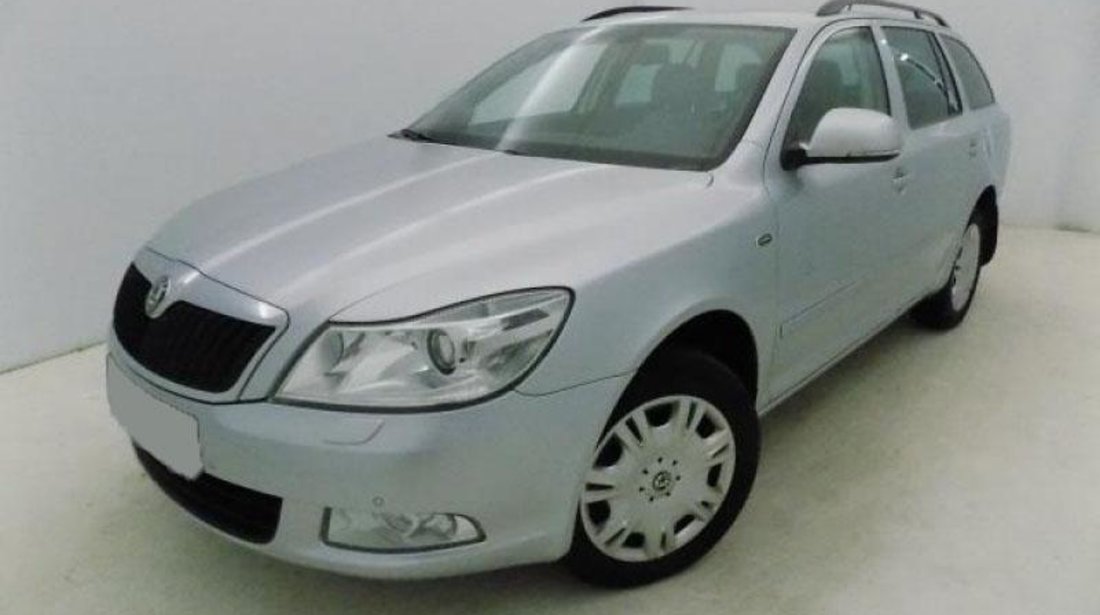 Skoda Octavia Combi 2.0 TDI DPF Laurin & Klement 140 CP 2012