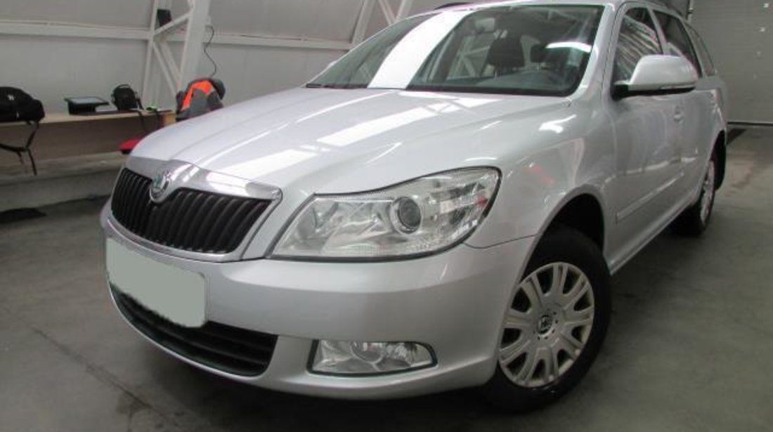 Skoda Octavia Combi Ambition 1.6 TDI DPF 105 CP 4x4 2012